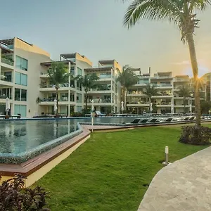The Elements Oceanfront & Beachside 4* Плая-дель-Кармен